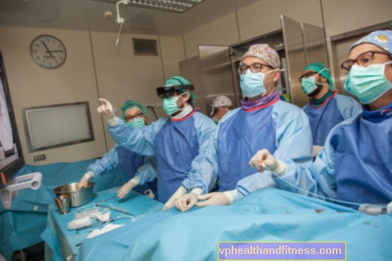 Procedimientos pioneros de implantación de stent injerto en la aorta abdominal