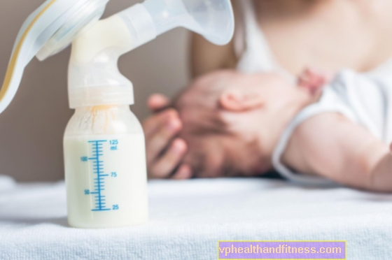स्तन से व्यक्त किए गए दूध के साथ अपने बच्चे की देखभाल करना