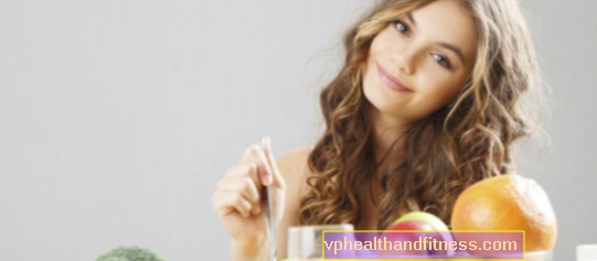Diet anti-penuaan: rawatan peremajaan rumah dandelion dan jelatang