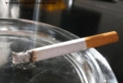 Norėdami mesti rūkyti, nikotino pleistrai ilgiau