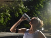 Enerji içecekleri ağız sağlığına zarar verir mi?