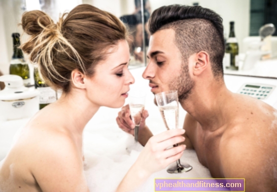 Sexo en la bañera: posiciones y juegos previos. ¿Cómo hacer el amor en la bañera?