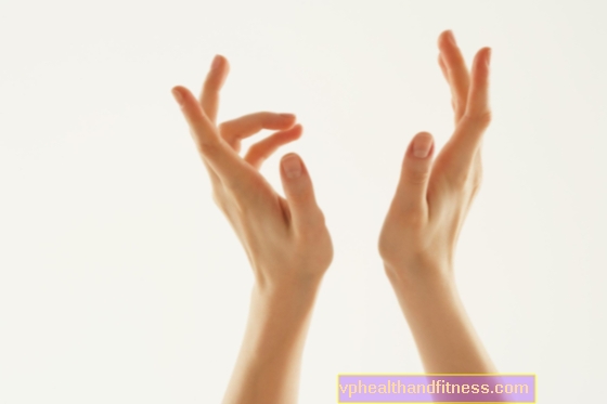 Ежедневна грижа за ръцете: изглаждане на сухи и груби ръце