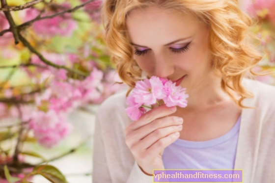 アロマセラピー：植物の香りは気分と健康に影響します